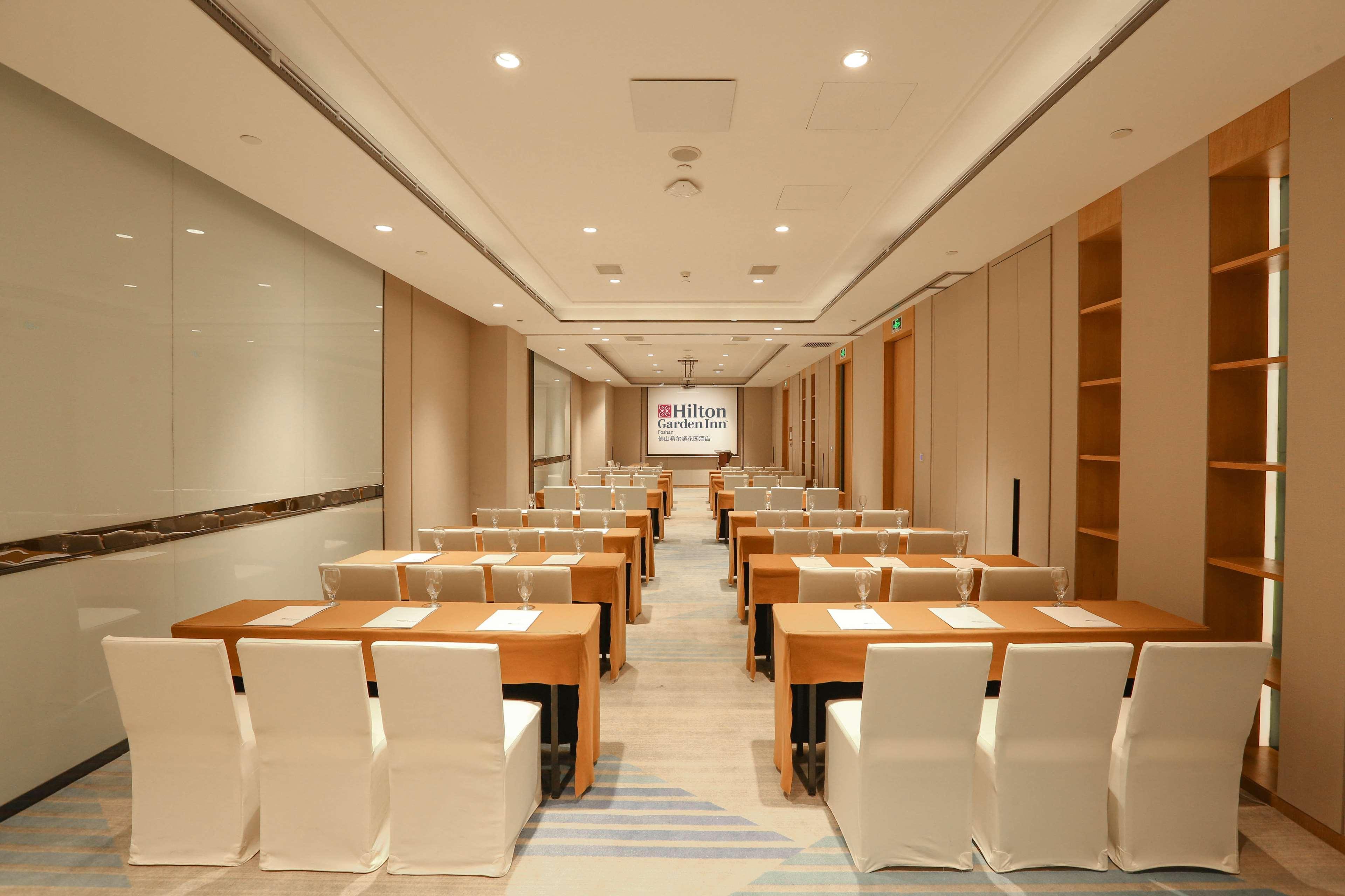 Hilton Garden Inn Foshan Esterno foto