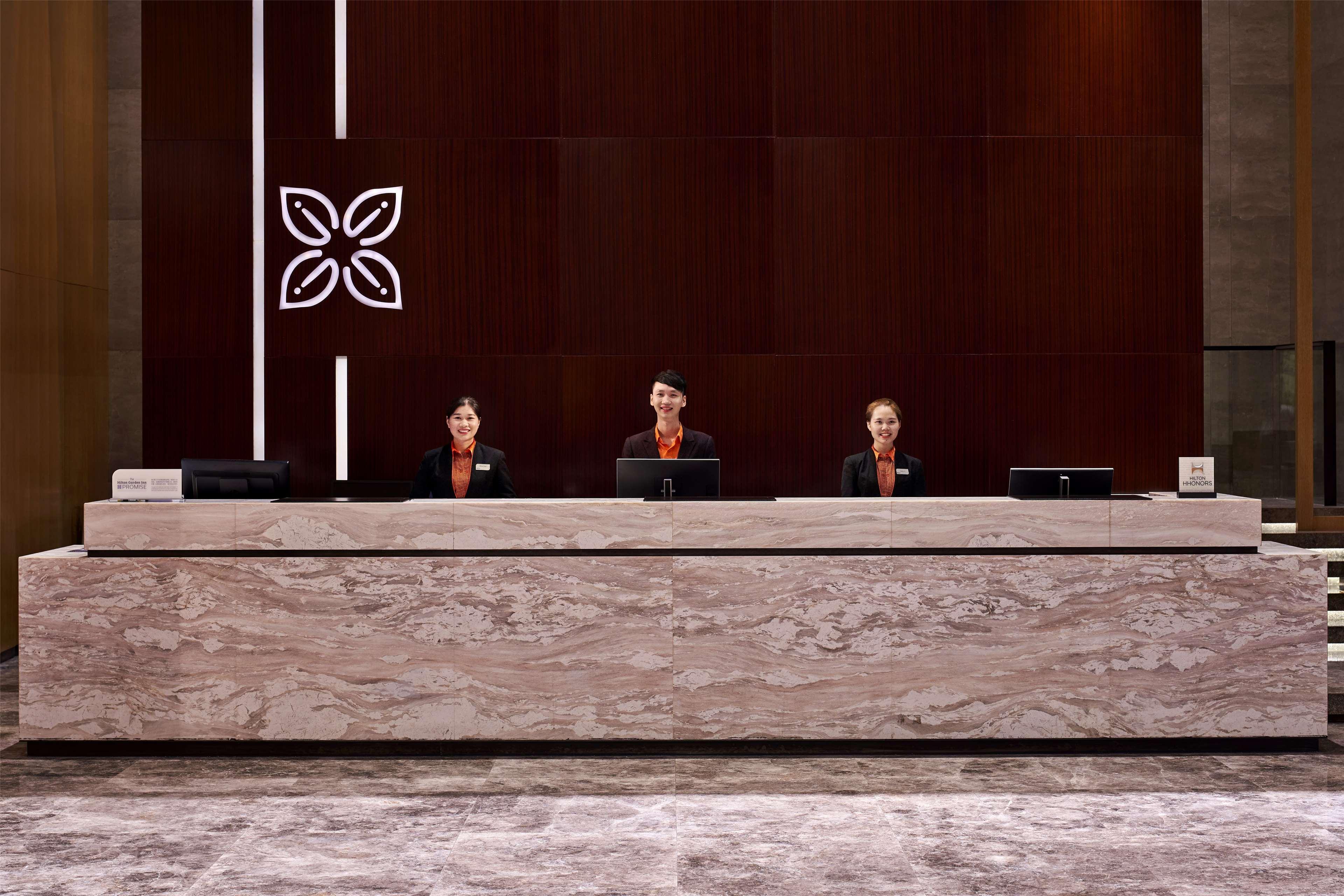 Hilton Garden Inn Foshan Esterno foto