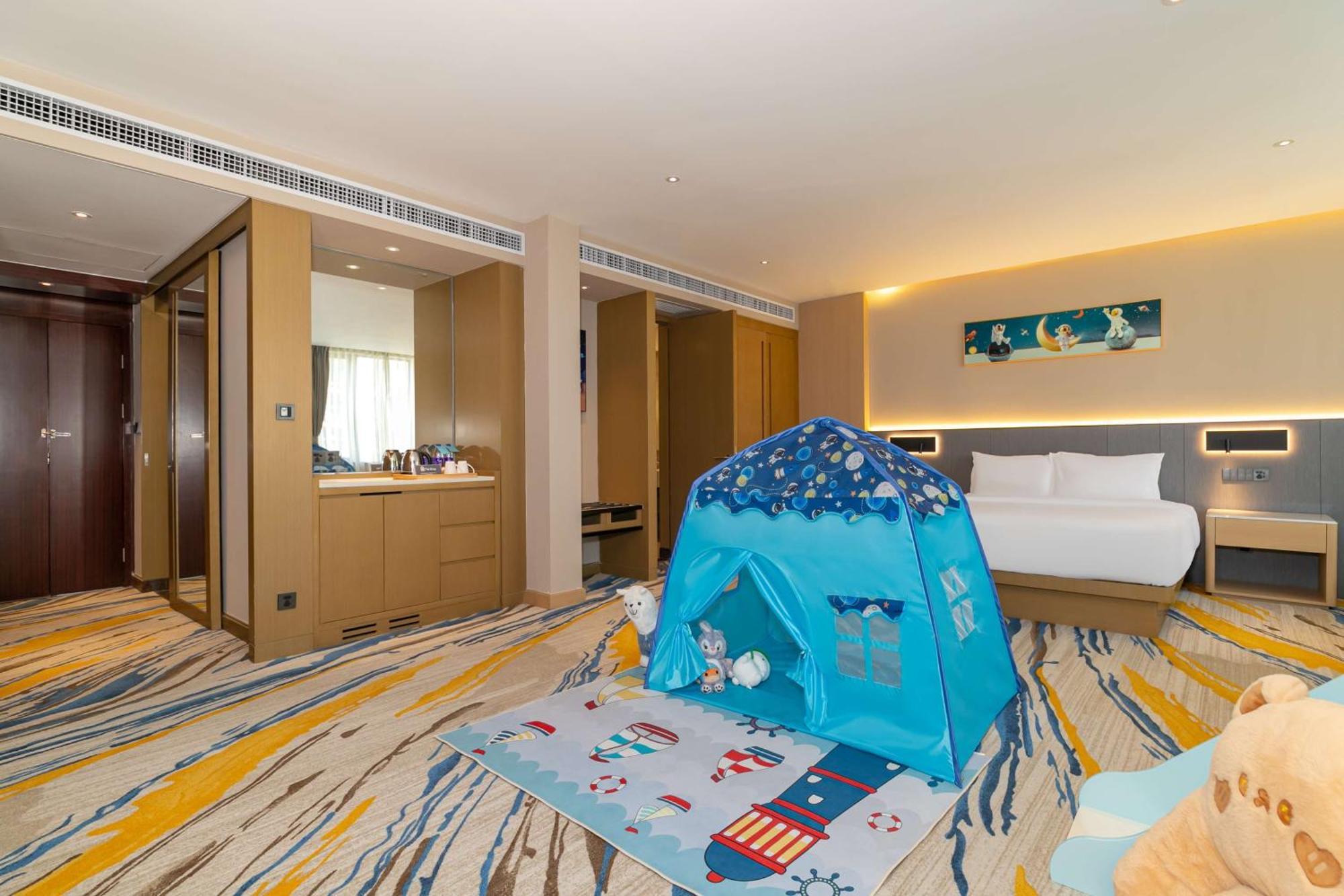 Hilton Garden Inn Foshan Esterno foto