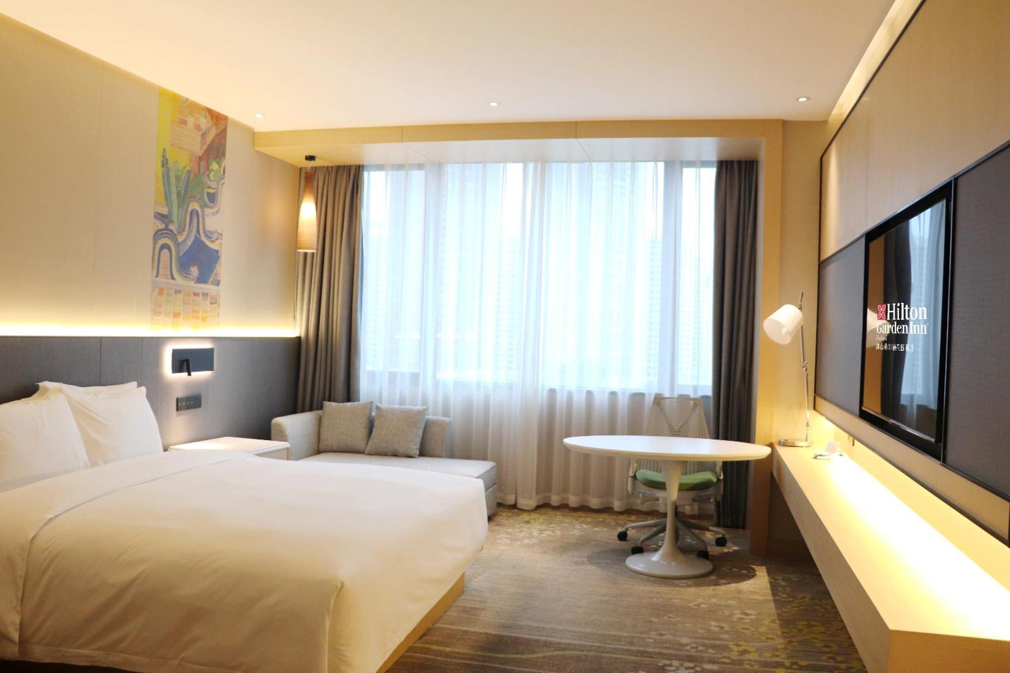 Hilton Garden Inn Foshan Esterno foto